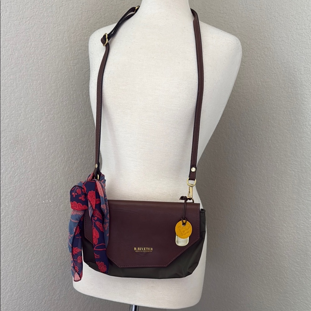 R. Riveter Green Patton Nylon Crossbody Bag - Picture 7 of 14